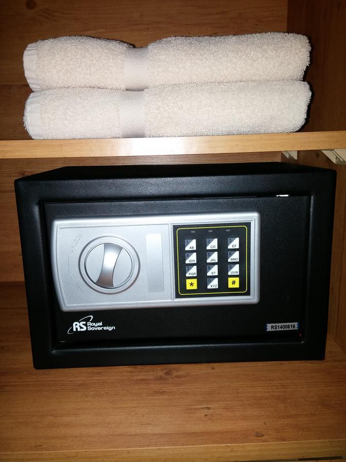 L'escogriffe - Men Only Bed and breakfast *